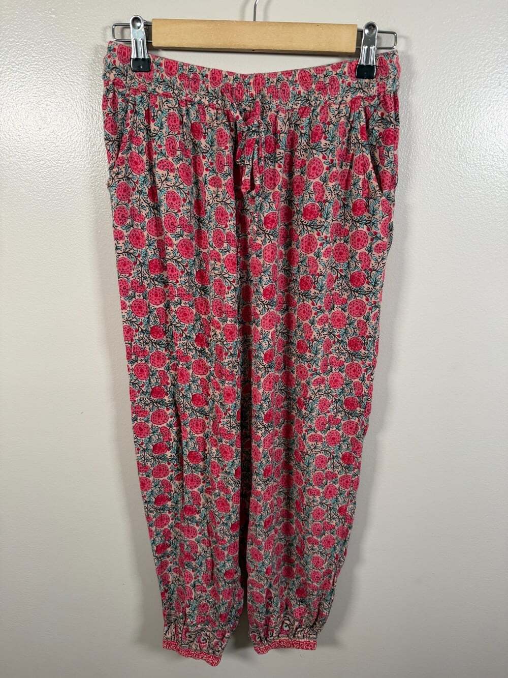 Natural Life Allison Pants Size Small Pink Puff Floral Boho Jogger Balloon
